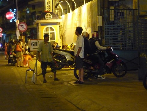 Dịch vụ giữ xe hốt bạc đêm giao thừa - ảnh 5